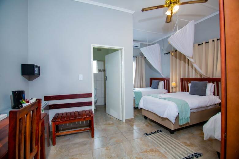 Hotel Dzimbahwe Guest Lodge