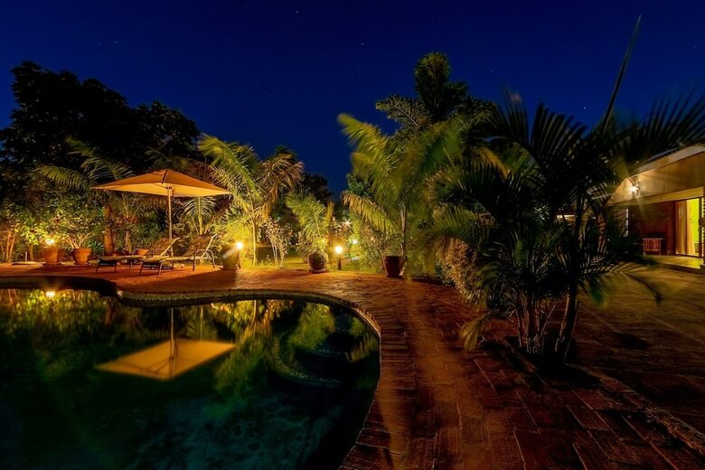 Hotel Dzimbahwe Guest Lodge