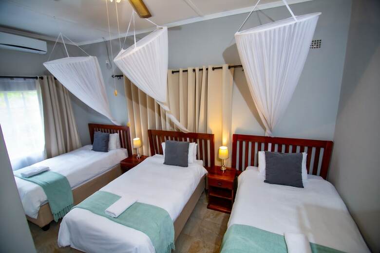 Hotel Dzimbahwe Guest Lodge