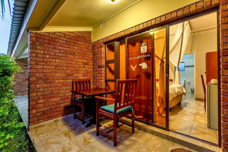 Hotel Dzimbahwe Guest Lodge