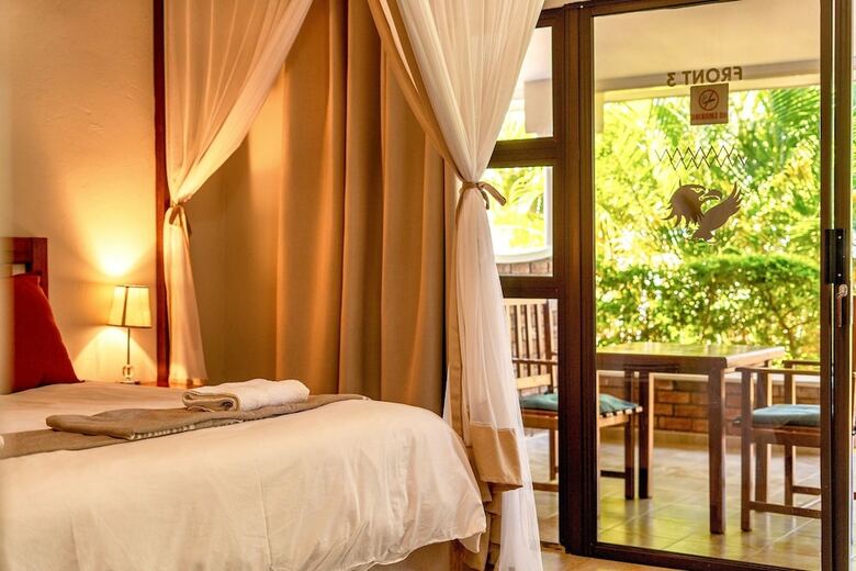 Hotel Dzimbahwe Guest Lodge