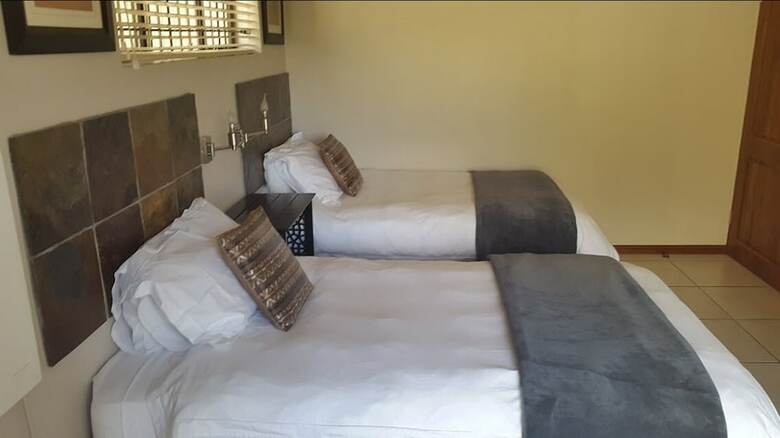 Hotel Crystalvilla Guesthouse - Adults Only