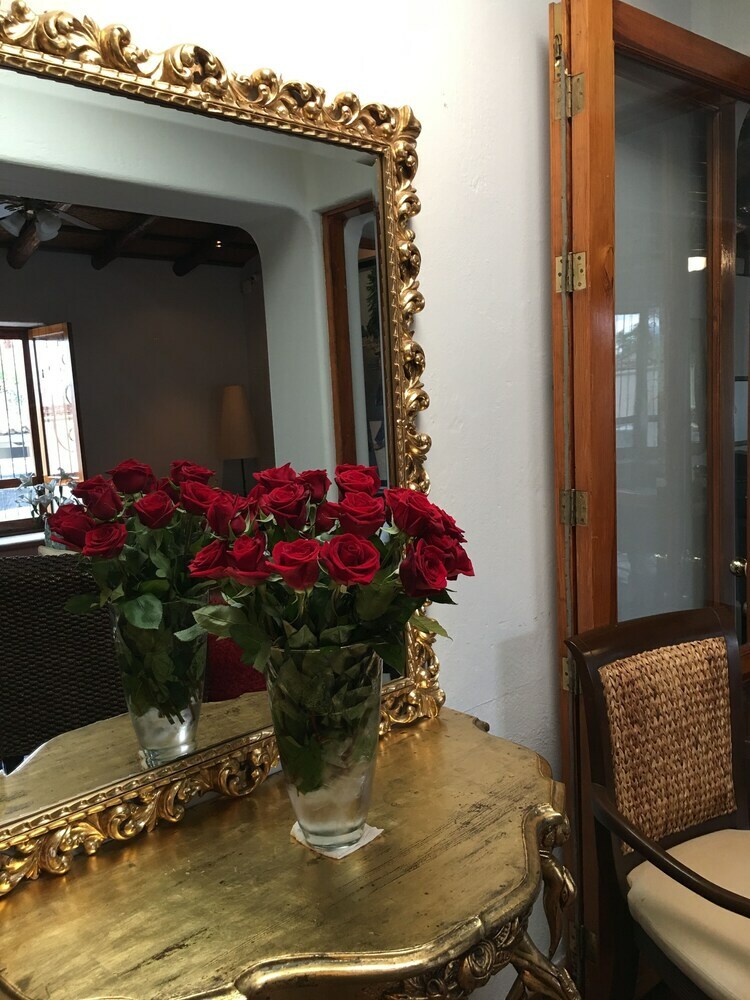 Hacienda Del Lago Boutique Hotel