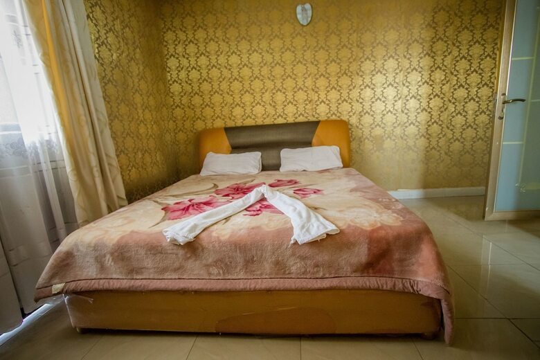 Platinum Royal Hotel