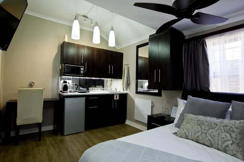 Hotel Faith, Hope & Love