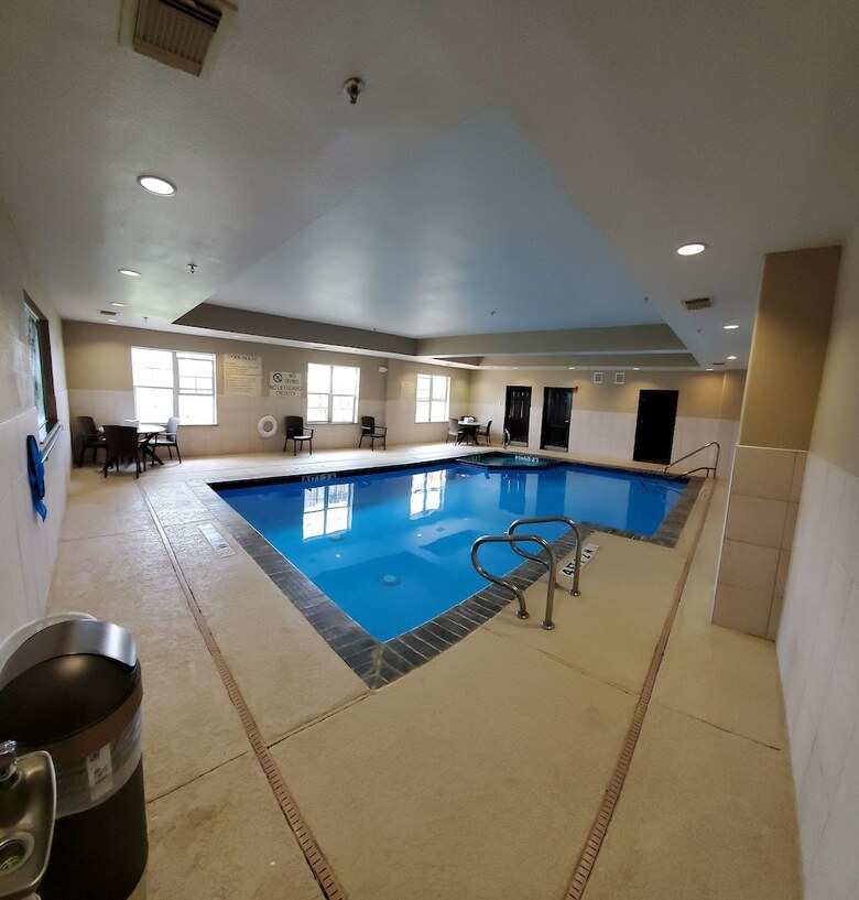 Hotel Comfort Suites