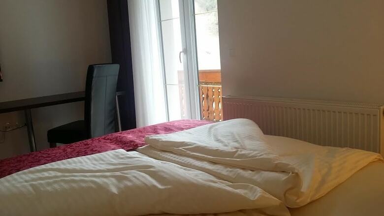 Hotel Guest House Hober