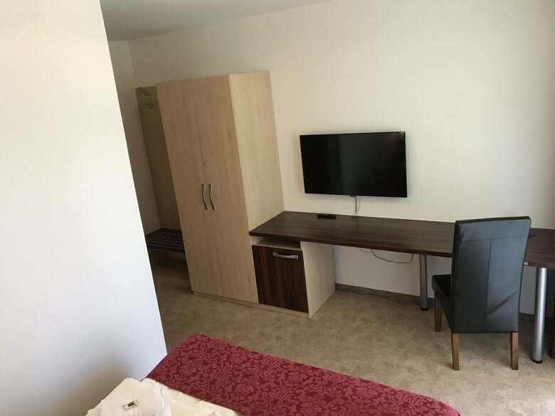 Hotel Guest House Hober