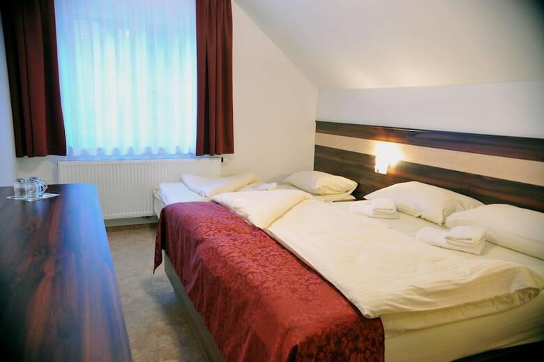 Hotel Guest House Hober