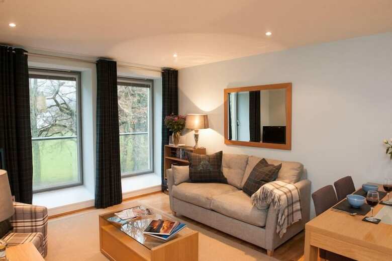Glenwood Apartment