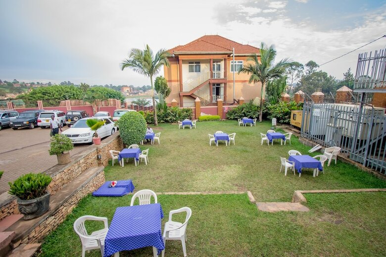 Jevine Hotel