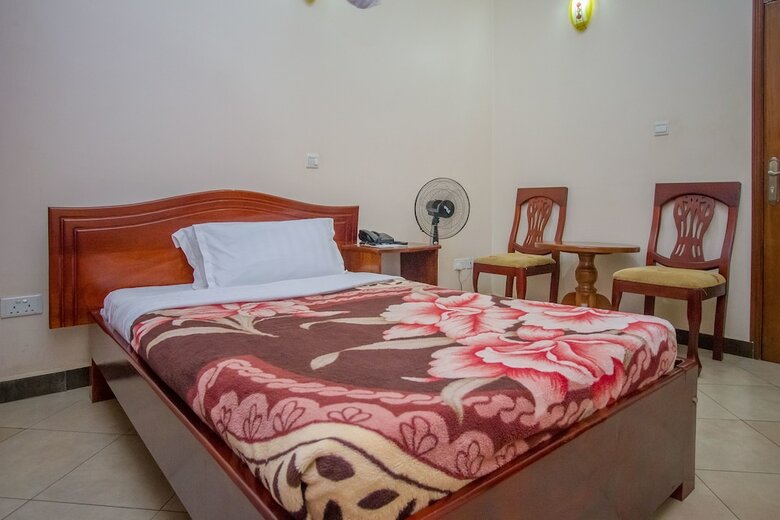 Jevine Hotel