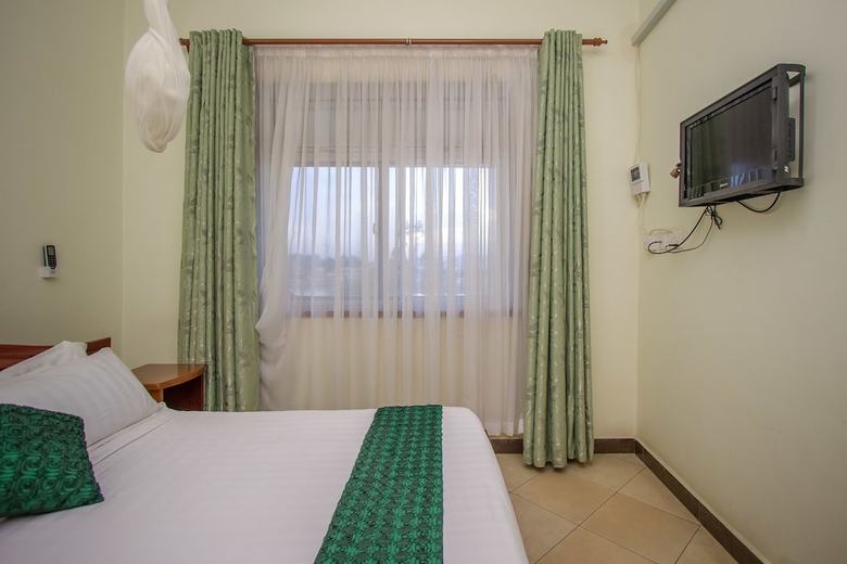 Jevine Hotel