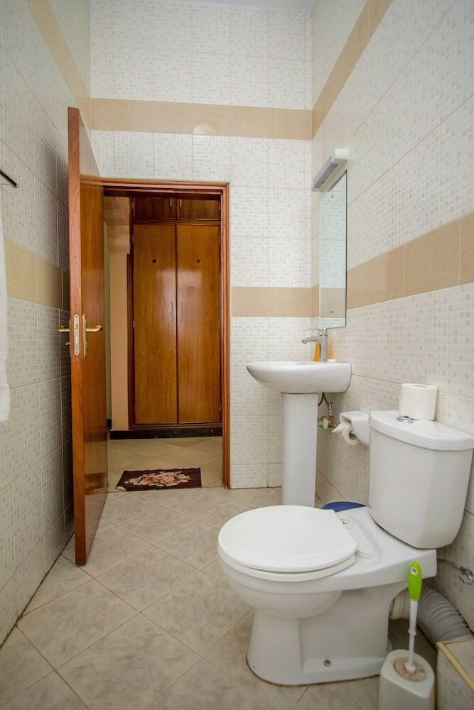 Jevine Hotel