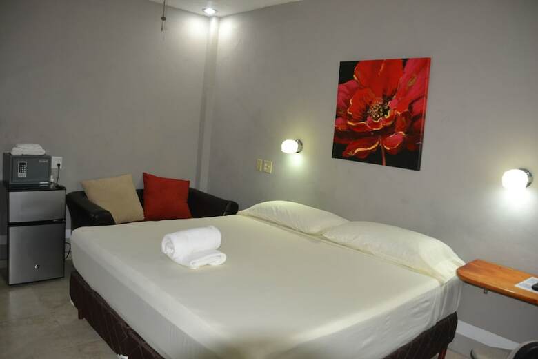 Maya Bella Downtown Hotel