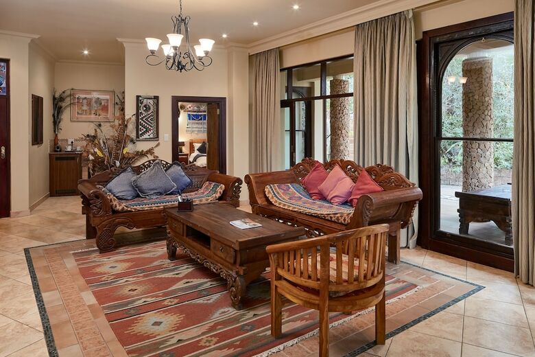 Hotel Ammazulu African Palace