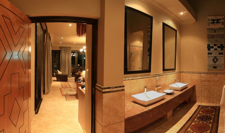 Hotel Ammazulu African Palace