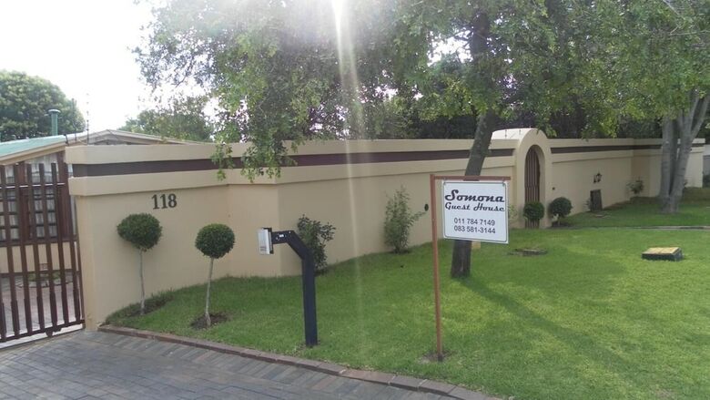 Hotel Somona Guest House