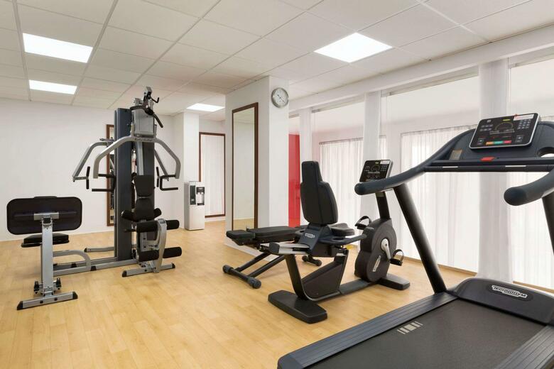 Hotel Ramada Encore By Wyndham Al Khobar Olaya