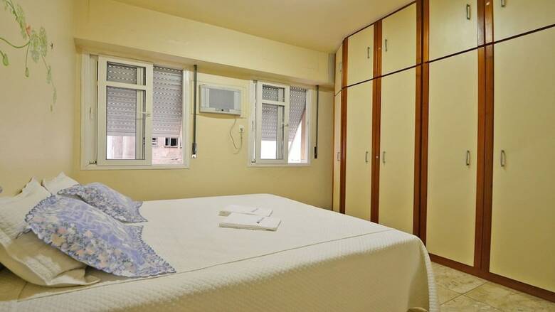 Mz Apartments Raul Pompeia