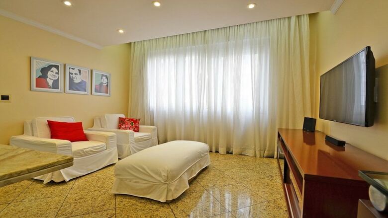 Mz Apartments Raul Pompeia