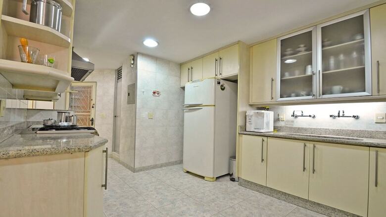 Mz Apartments Raul Pompeia