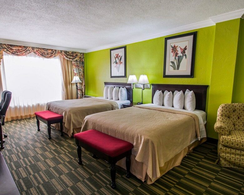 Hotel Quality Inn Oceanfront