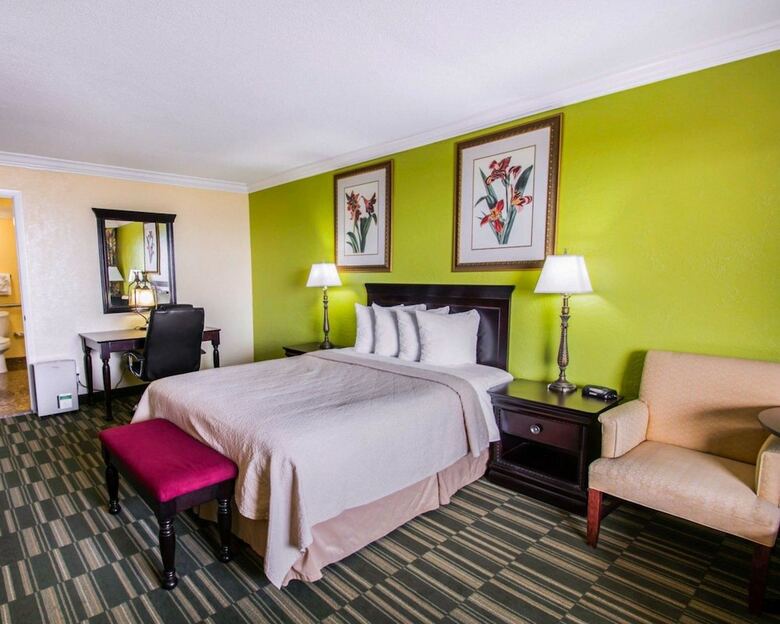 Hotel Quality Inn Oceanfront