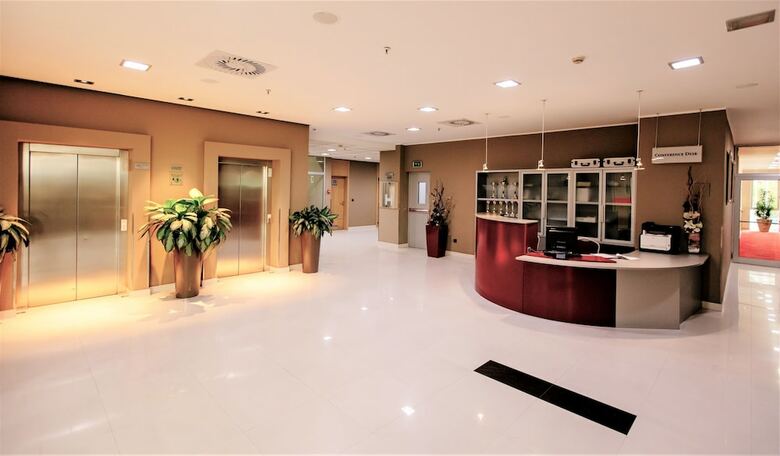 Hotel Holiday Inn Belgrade