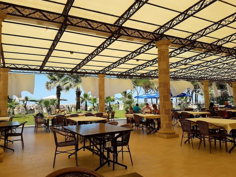 Royal Park Hotel
