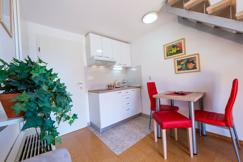 Hotel Cina Apartments