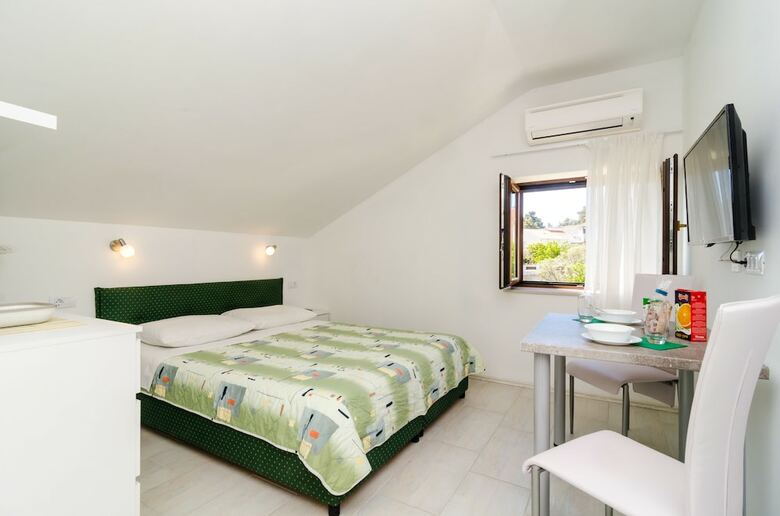 Hotel Cina Apartments