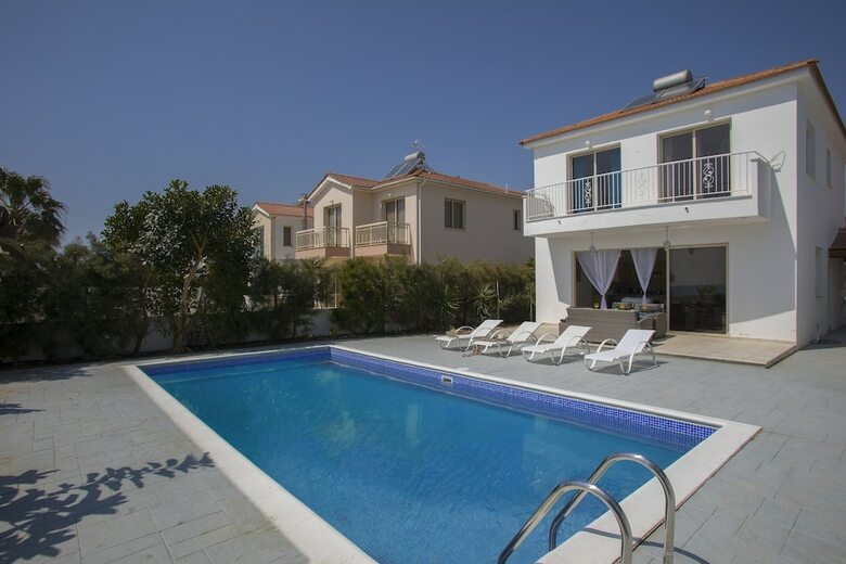 Mazotos Villa Iris