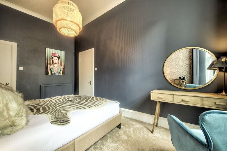 Amadeus Serviced Apartments