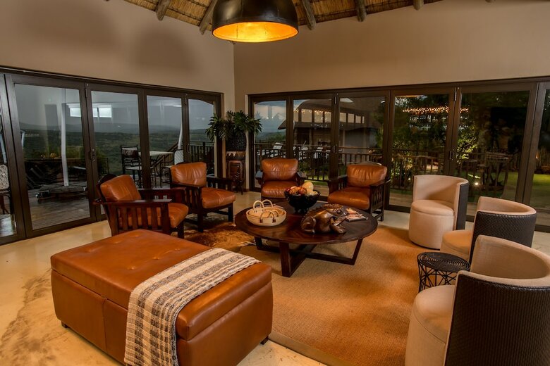 Posada Umzolozolo Private Safari Lodge
