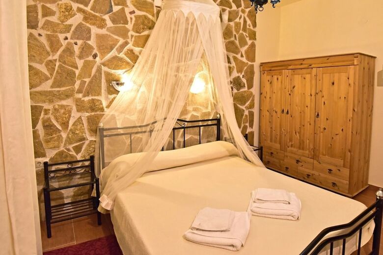 Villa Olive Farm