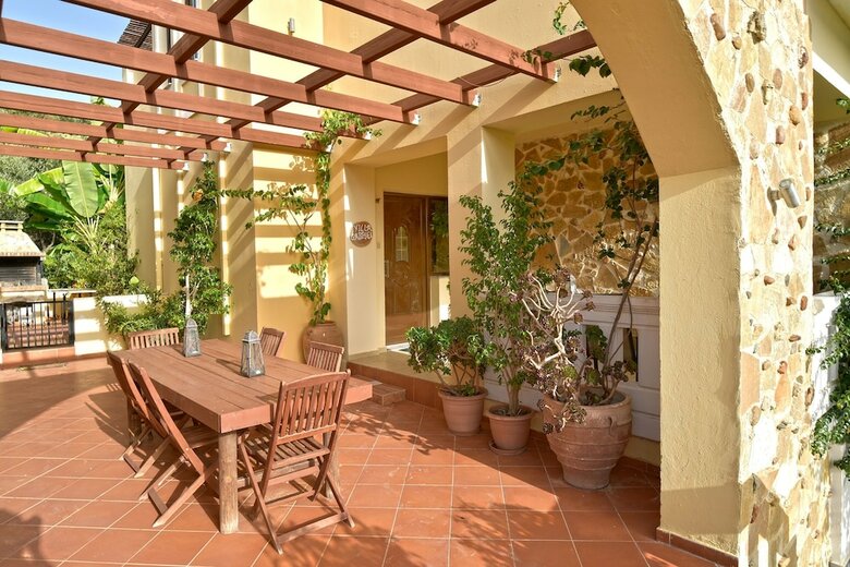 Villa Olive Farm
