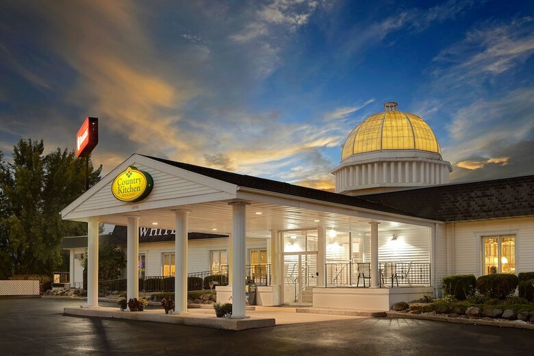 Hotel Ramada By Wyndham Richland Center