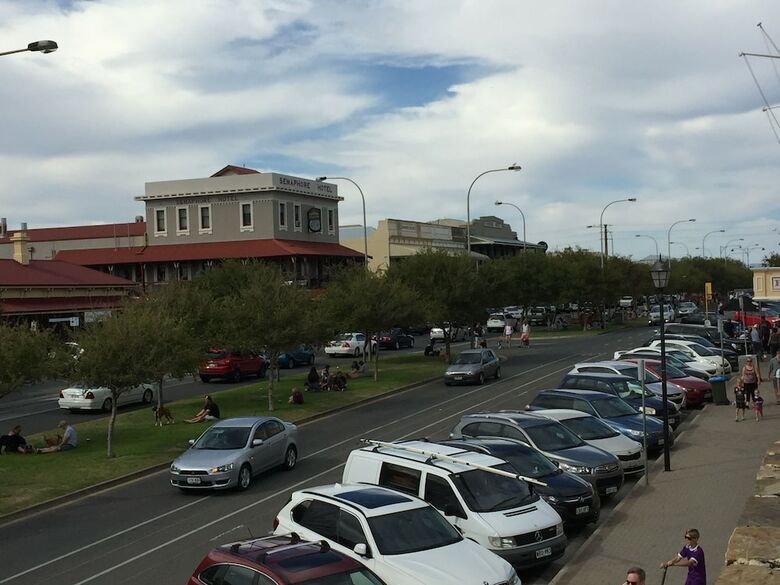 Semaphore Splash Apartments
