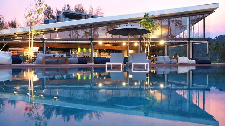 Hotel La Vela Khao Lak