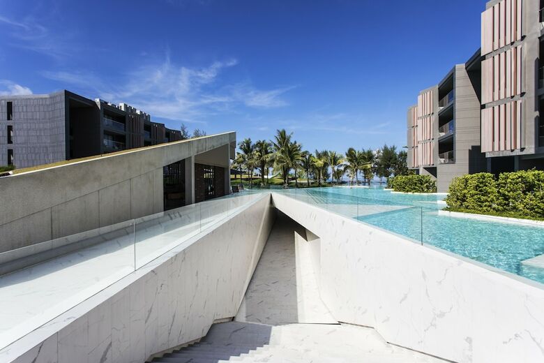Hotel La Vela Khao Lak