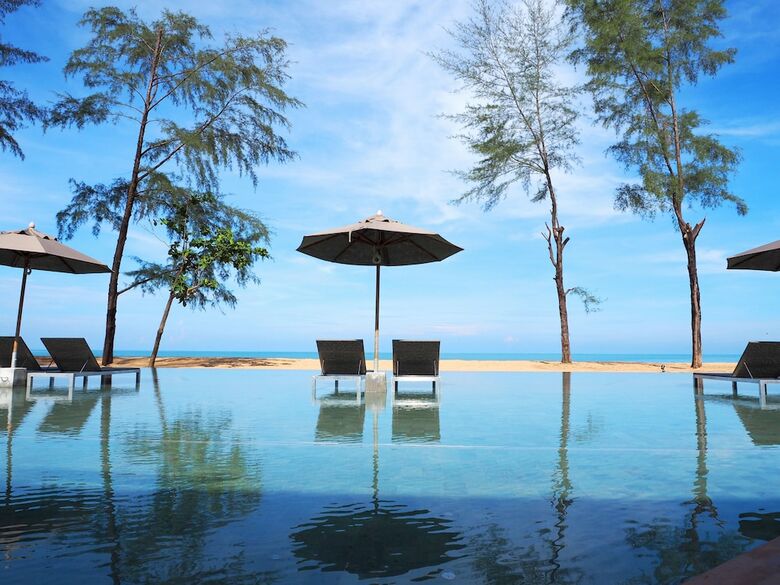 Hotel La Vela Khao Lak