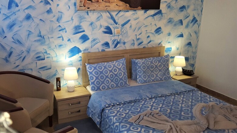 Hotel Pleasure Beachside Studios