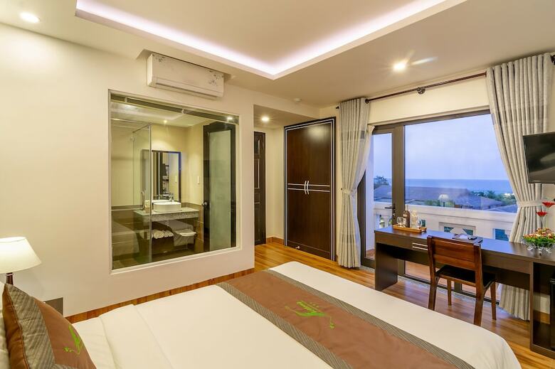 Viet Long Hoi An Beach Hotel