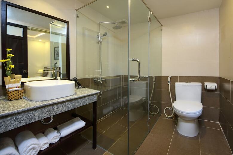 Viet Long Hoi An Beach Hotel