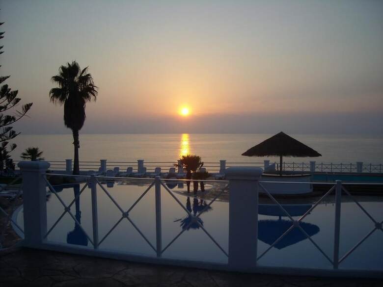 Hotel Cala Petrosa Resort