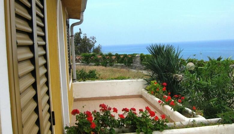 Hotel Cala Petrosa Resort