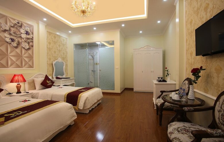 My Moon Hotel