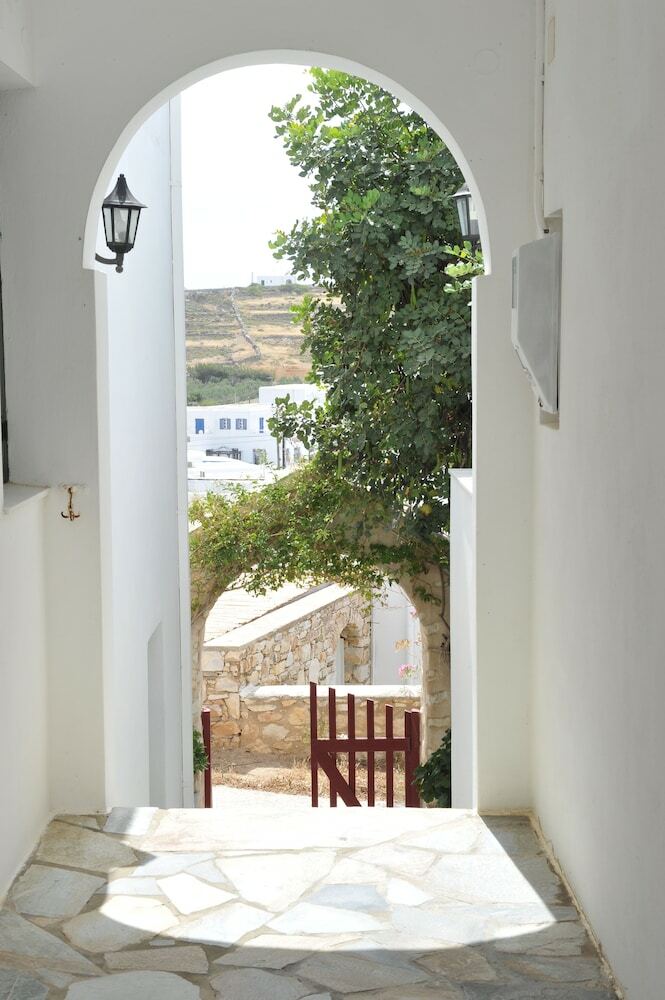 Hotel Rallis Apartments