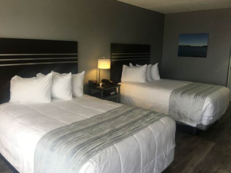 Hotel Lake Norfork Inn